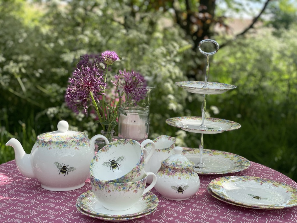 Sugar Bowl With Lid - Wild Summer and Buzzing Bee